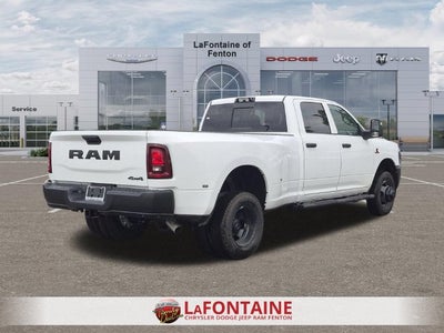 2027 RAM Ram 3500 RAM 3500 TRADESMAN CREW CAB 4X4 8' BOX