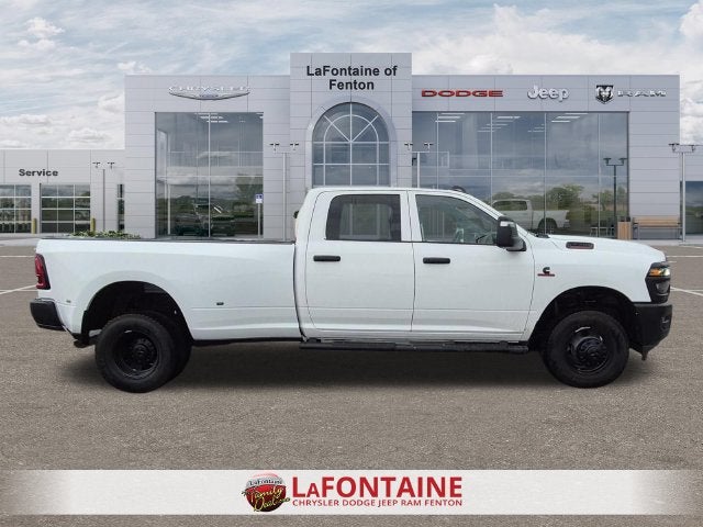 2027 RAM Ram 3500 RAM 3500 TRADESMAN CREW CAB 4X4 8' BOX