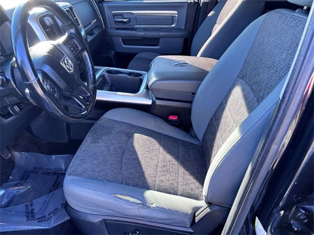 2018 RAM 1500 Big Horn Crew Cab 4x4 5'7' Box