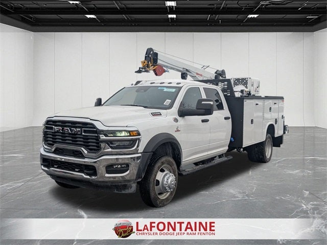 2026 RAM Ram 5500 Chassis Cab RAM 5500 TRADESMAN CHASSIS CREW CAB 4X4 84' CA