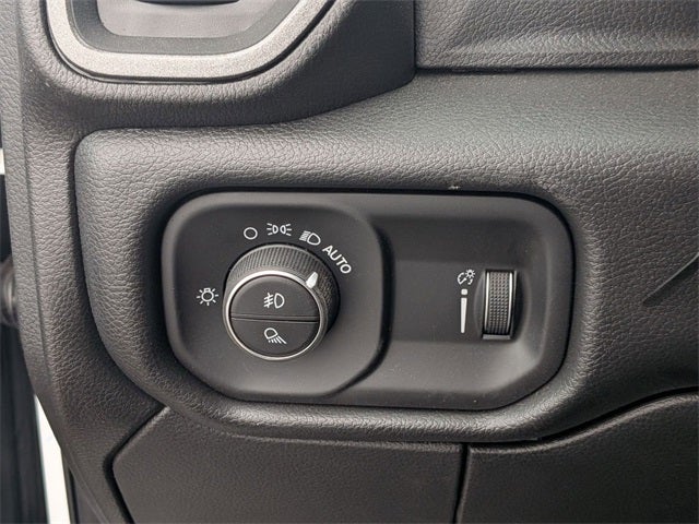 2026 RAM Ram 5500 Chassis Cab RAM 5500 TRADESMAN CHASSIS CREW CAB 4X4 84' CA