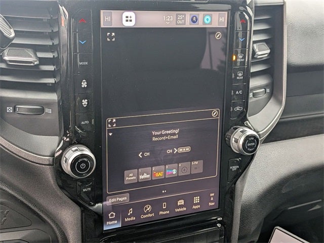 2026 RAM Ram 5500 Chassis Cab RAM 5500 TRADESMAN CHASSIS CREW CAB 4X4 84' CA