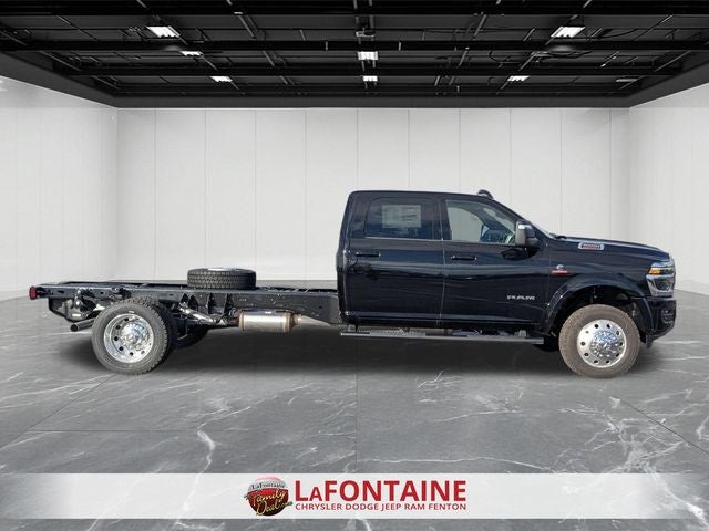 2026 RAM Ram 5500 Chassis Cab RAM 5500 BIG HORN CHASSIS CREW CAB 4X4 84' CA