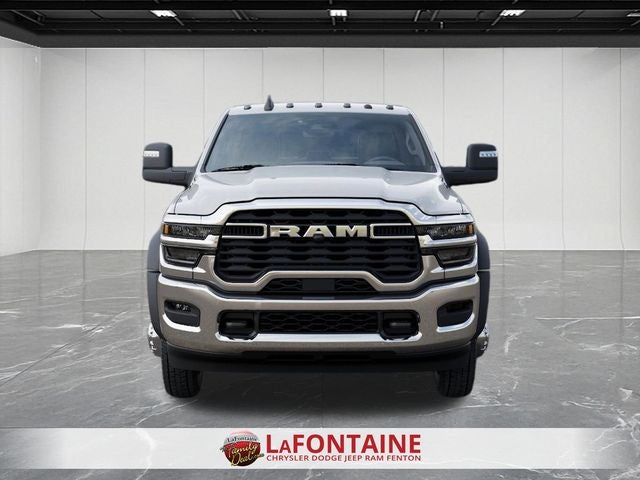 2026 RAM Ram 5500 Chassis Cab RAM 5500 TRADESMAN CHASSIS CREW CAB 4X4 84' CA