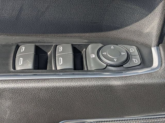 2022 Chevrolet Silverado 1500 4WD Crew Cab Short Bed RST