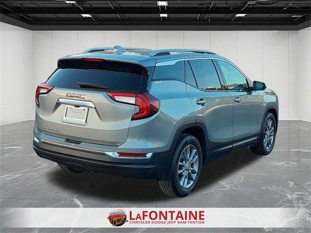 2024 GMC Terrain FWD SLT