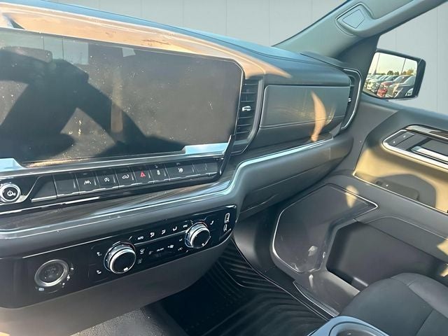 2024 GMC Sierra 1500 4WD Crew Cab Short Box Elevation with 3VL