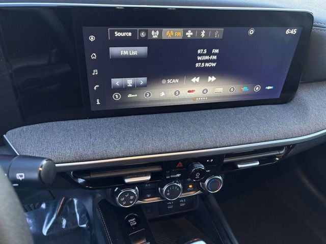 2025 Nissan Kicks SV Intelligent AWD