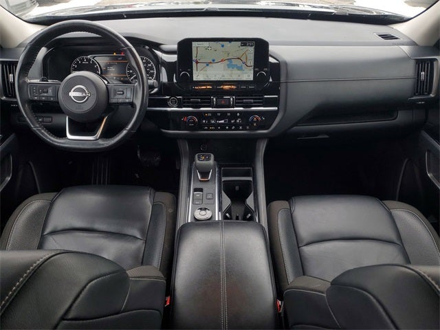 2023 Nissan Pathfinder SL 4WD