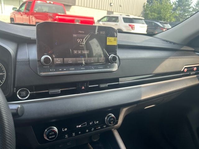 2024 Mitsubishi Outlander ES 2.5 S-AWC