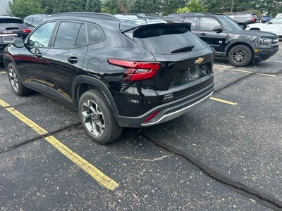 2024 Chevrolet Trax FWD LT
