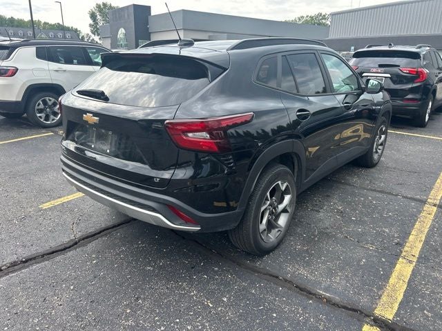 2024 Chevrolet Trax FWD LT
