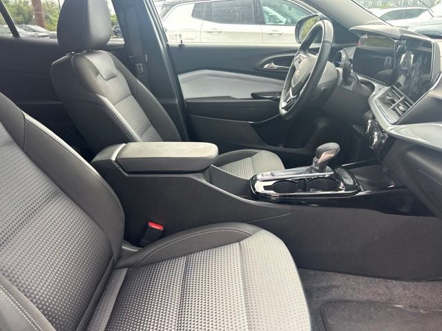2024 Chevrolet Trax FWD LT