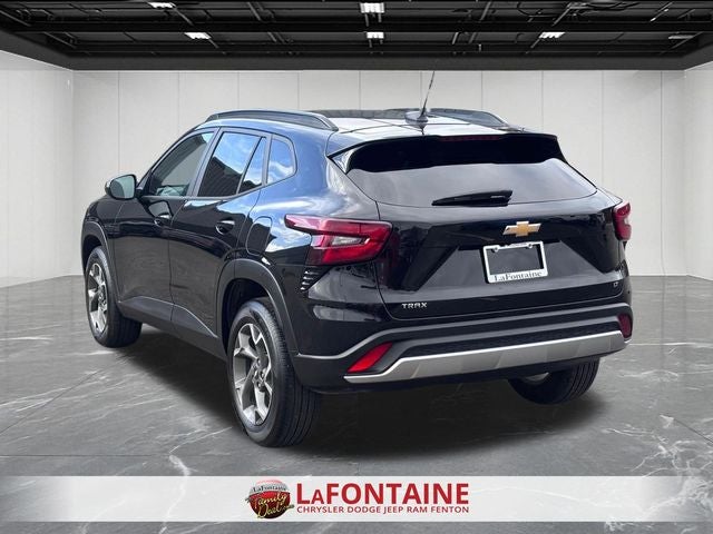 2025 Chevrolet Trax FWD LT