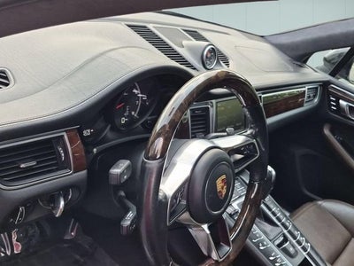 2015 Porsche Macan Turbo
