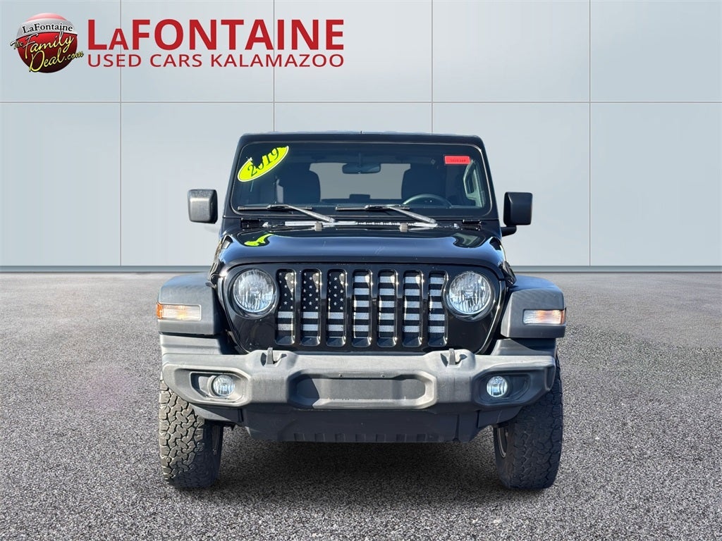 Used 2019 Jeep Wrangler Sport S with VIN 1C4GJXAN2KW523275 for sale in Walled Lake, MI