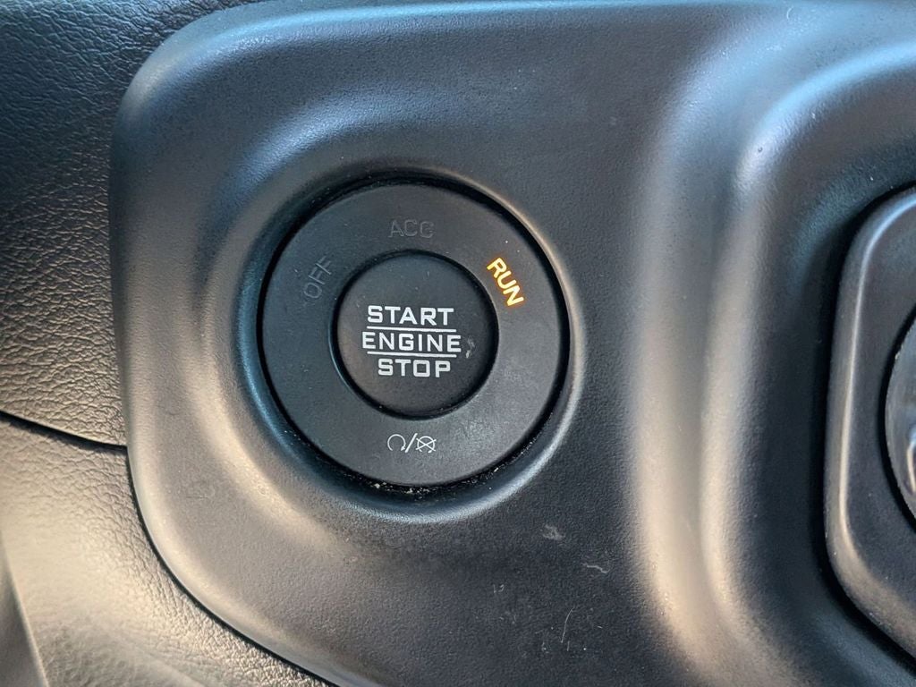 2023 Jeep Wrangler 4-Door Sahara 4x4