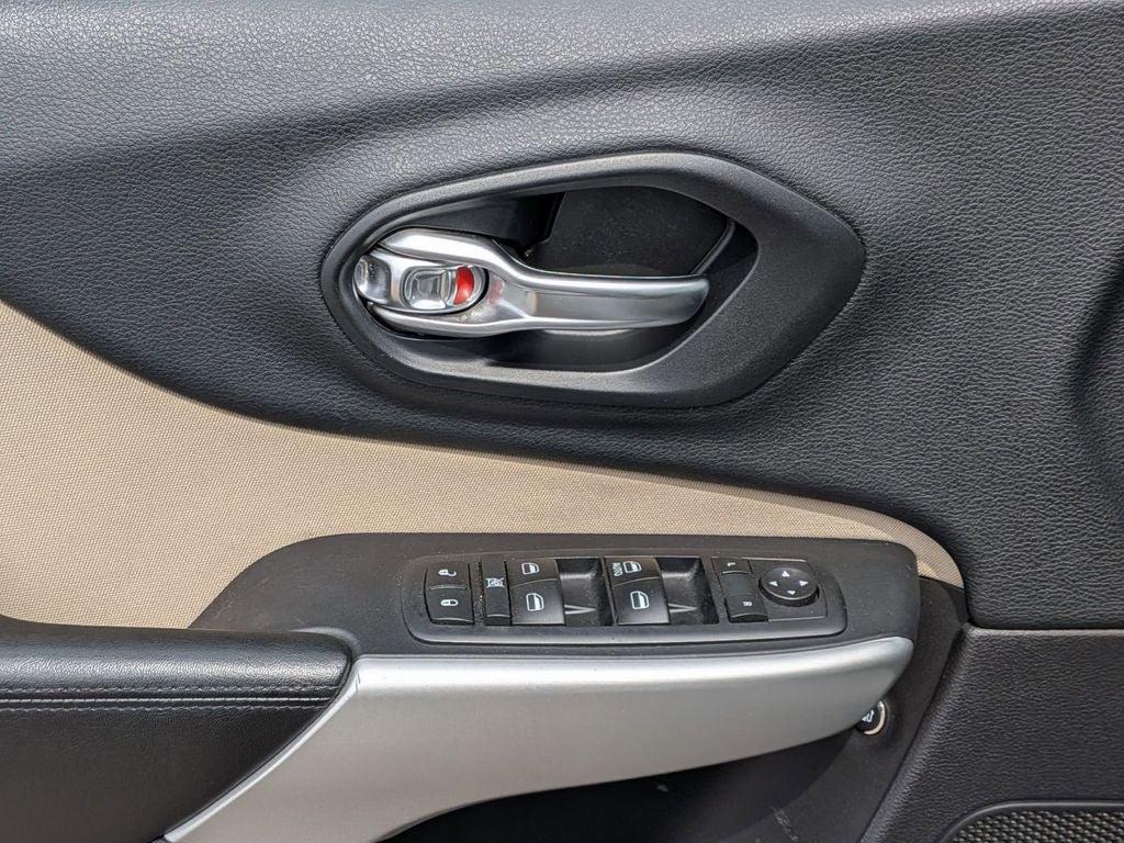 2017 Jeep Cherokee Sport FWD