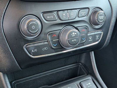 2023 Jeep Cherokee Altitude Lux 4x4