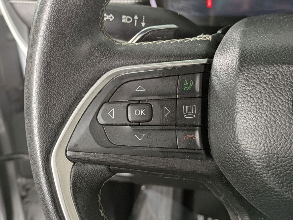 2023 Jeep Grand Cherokee Laredo 4x4