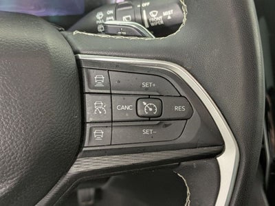 2023 Jeep Grand Cherokee Laredo 4x4