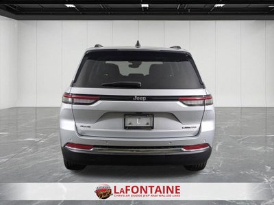 2023 Jeep Grand Cherokee Laredo 4x4