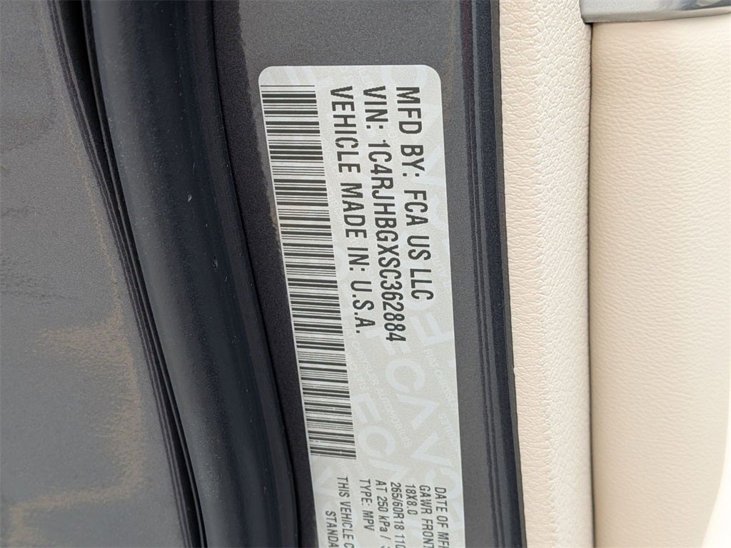 2025 Jeep Grand Cherokee GRAND CHEROKEE LIMITED 4X4