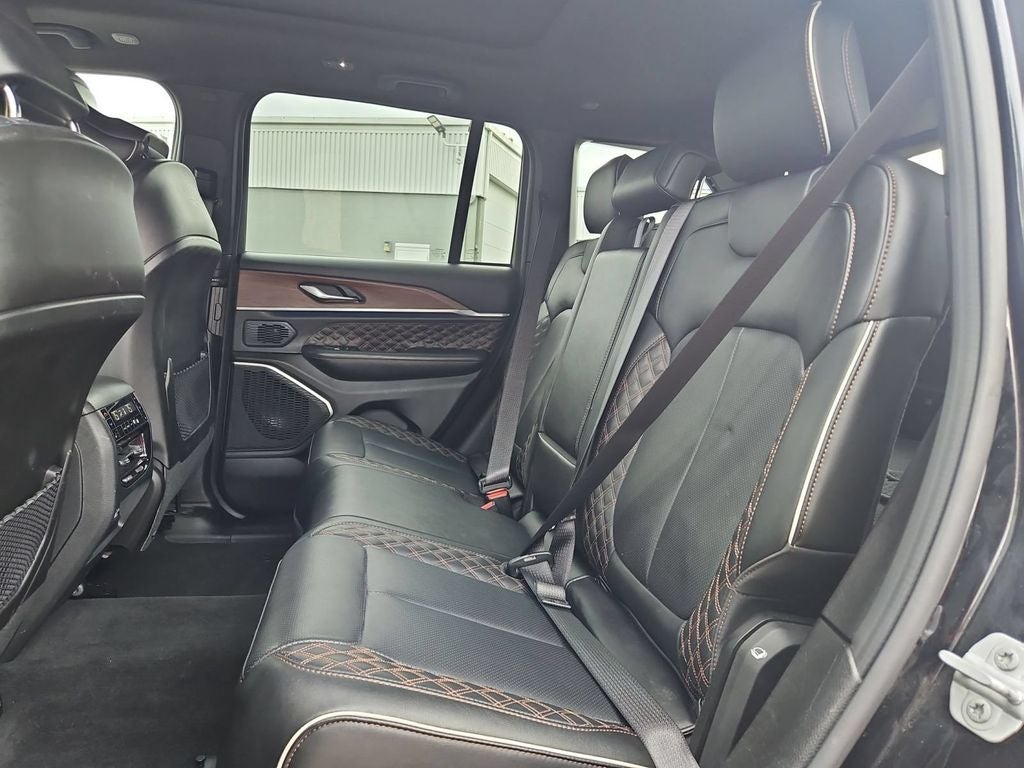 2025 Jeep Grand Cherokee Summit 4x4