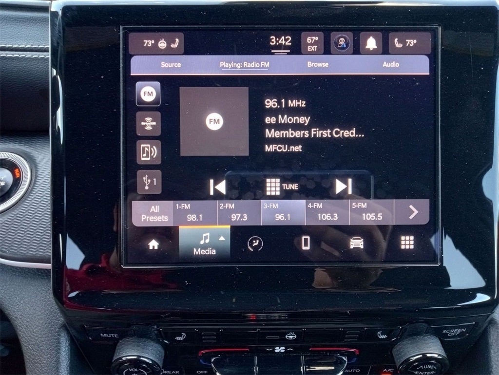 2024 Jeep Grand Cherokee L Altitude 4x4