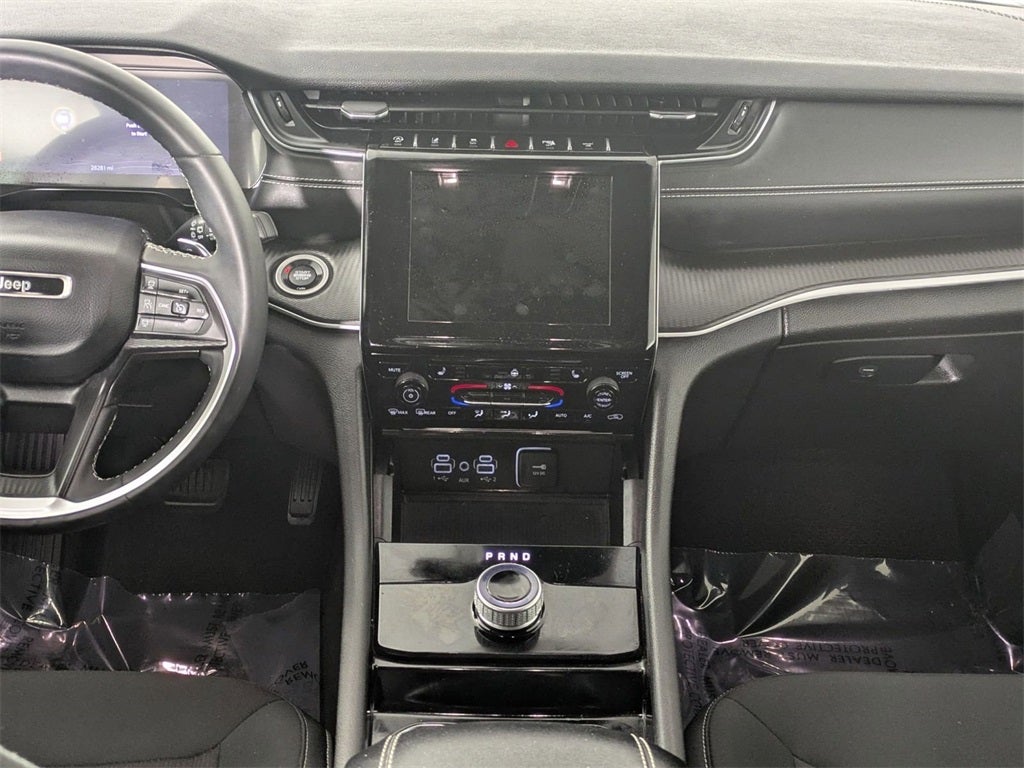 2023 Jeep Grand Cherokee L Laredo 4x4