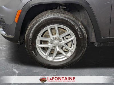 2023 Jeep Grand Cherokee L Laredo 4x4