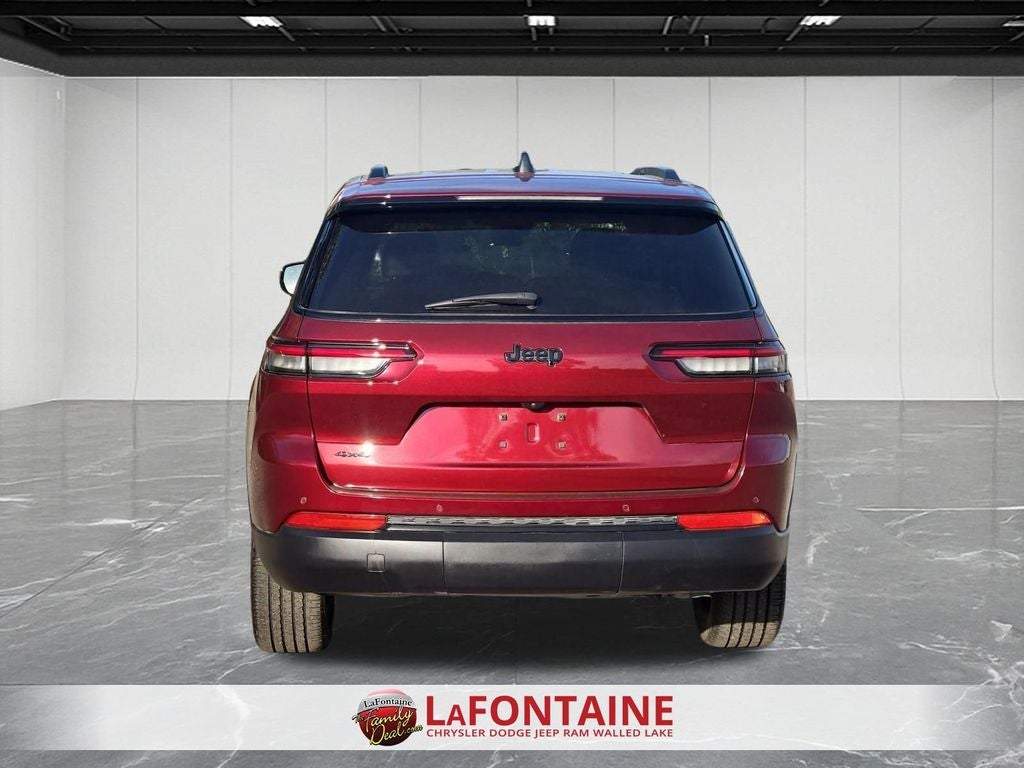 2025 Jeep Grand Cherokee L Altitude 4x4
