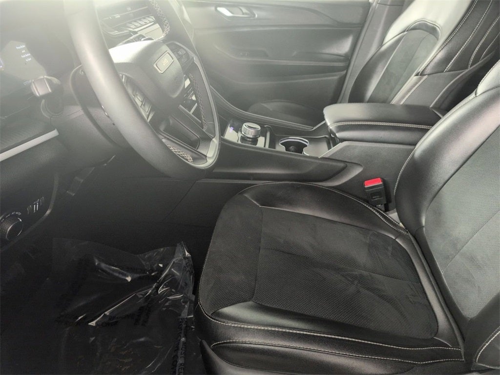 2024 Jeep Grand Cherokee L Altitude 4x4