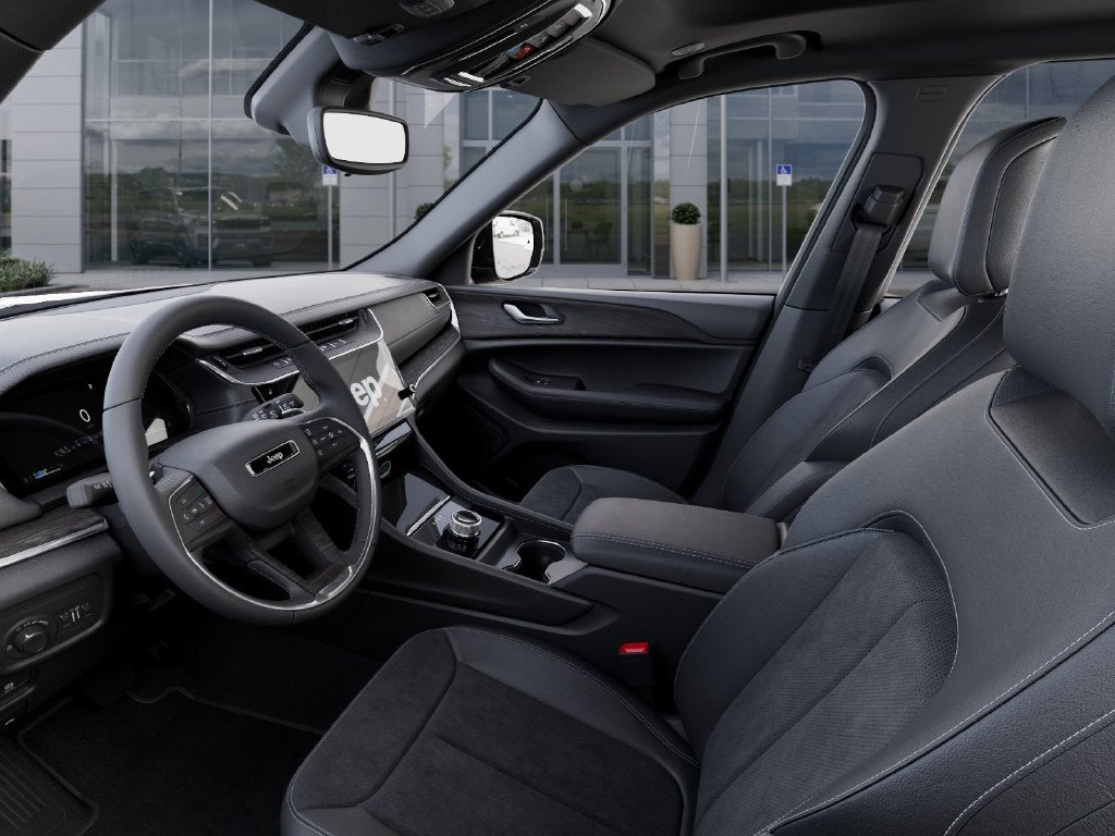2027 Jeep Grand Cherokee L GRAND CHEROKEE L LAREDO ALTITUDE 4X4