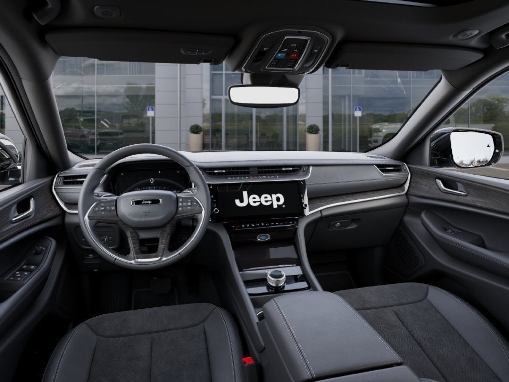 2027 Jeep Grand Cherokee L GRAND CHEROKEE L LAREDO ALTITUDE 4X4