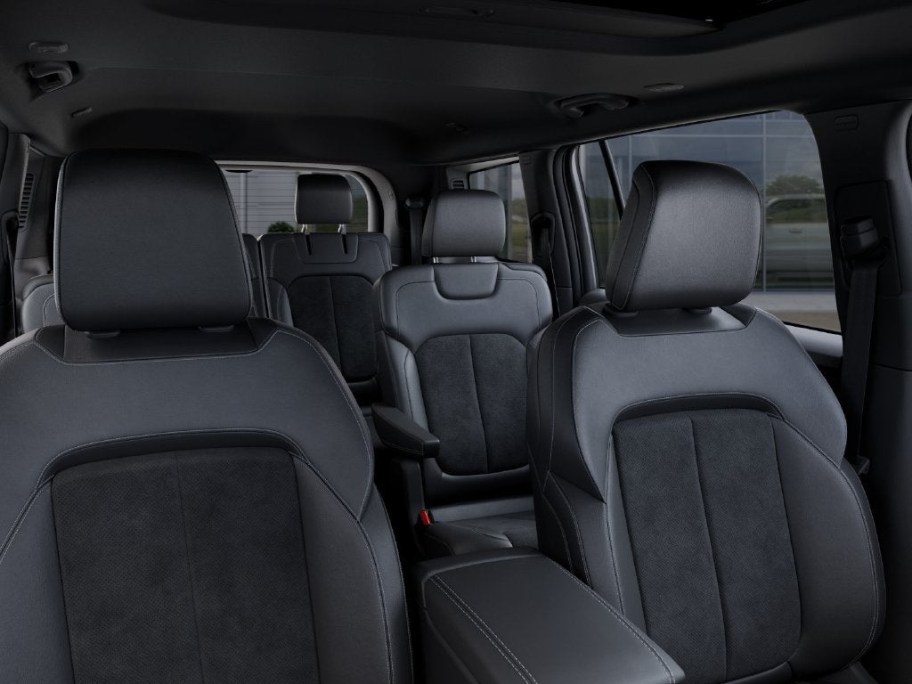 2027 Jeep Grand Cherokee L GRAND CHEROKEE L LAREDO ALTITUDE 4X4