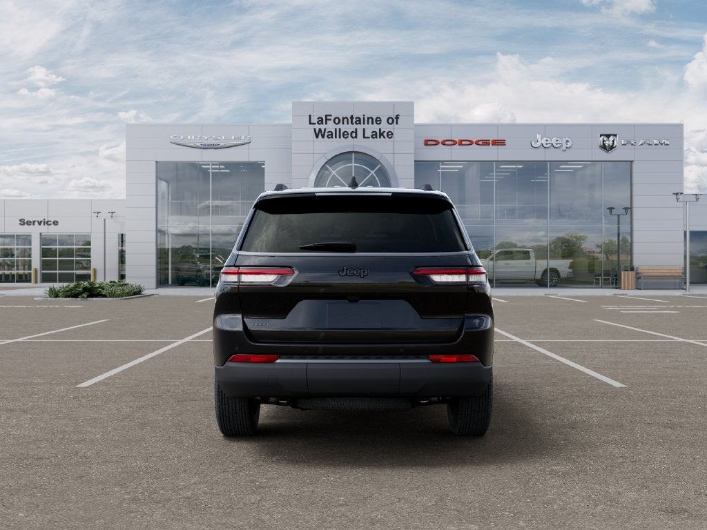 2027 Jeep Grand Cherokee L GRAND CHEROKEE L LAREDO ALTITUDE 4X4