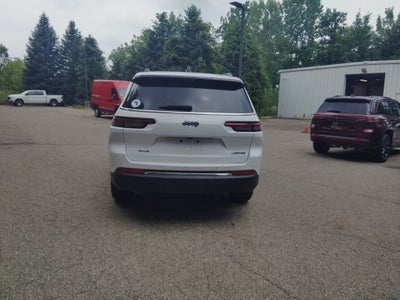 2023 Jeep Grand Cherokee L Limited 4x4