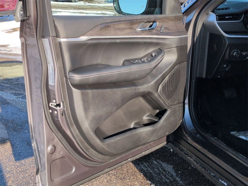 2025 Jeep Grand Cherokee L GRAND CHEROKEE L LIMITED 4X4