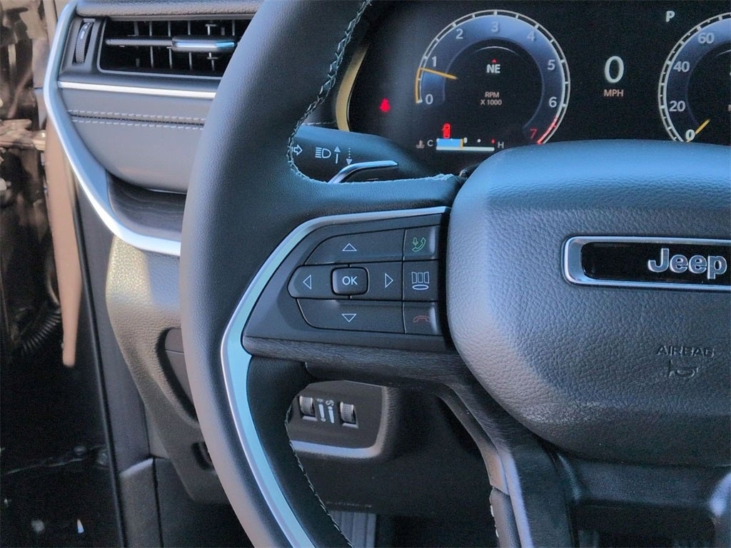 2025 Jeep Grand Cherokee L GRAND CHEROKEE L LIMITED 4X4