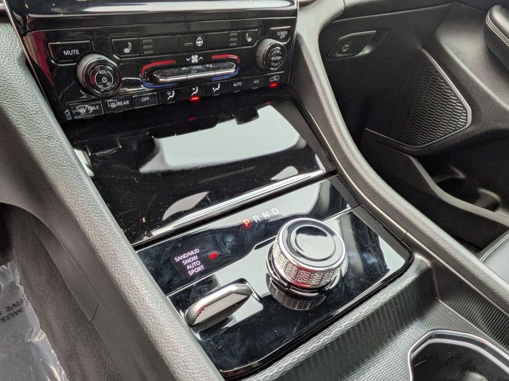 2025 Jeep Grand Cherokee L Limited 4x4
