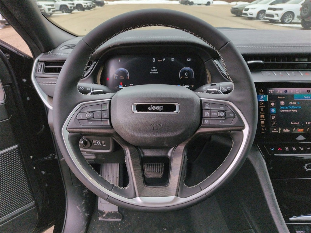 2026 Jeep Grand Cherokee GRAND CHEROKEE L LIMITED RESERVE 4X4