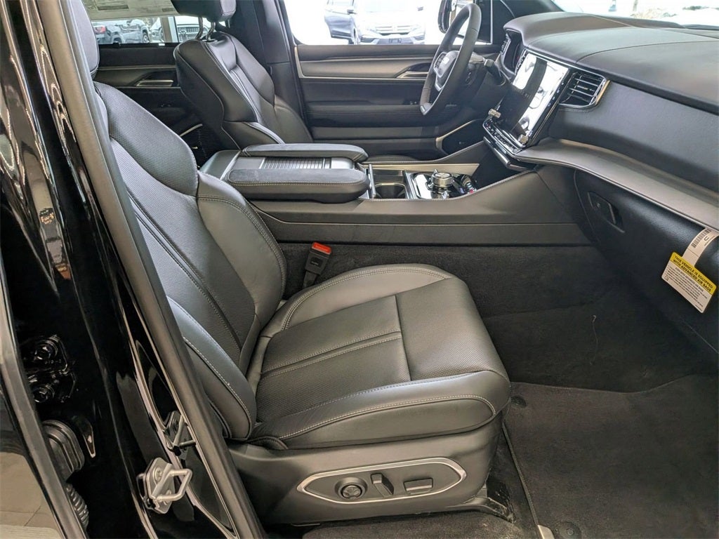 2026 Jeep Grand Wagoneer GRAND WAGONEER L LIMITED RESERVE 4X4