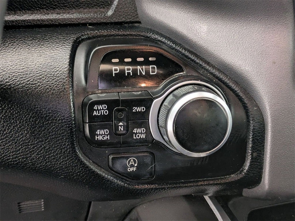 2022 RAM 1500 Big Horn Crew Cab 4x4 5'7' Box