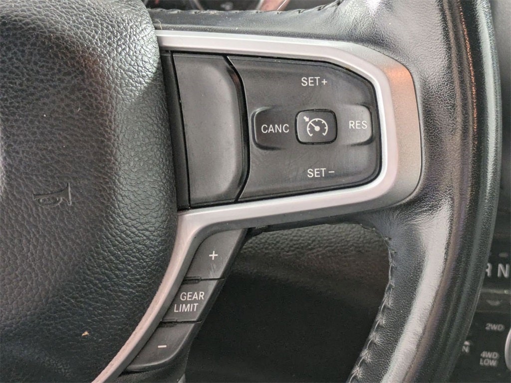 2022 RAM 1500 Big Horn Crew Cab 4x4 5'7' Box