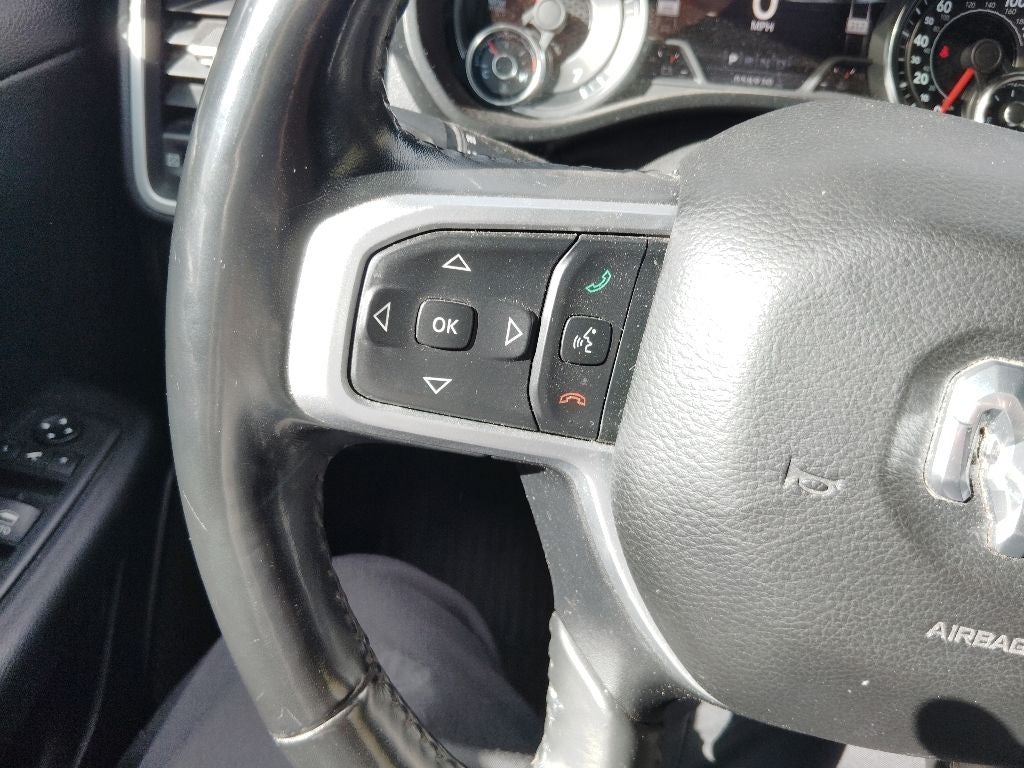 2020 RAM 1500 Big Horn Crew Cab 4x4 5'7' Box