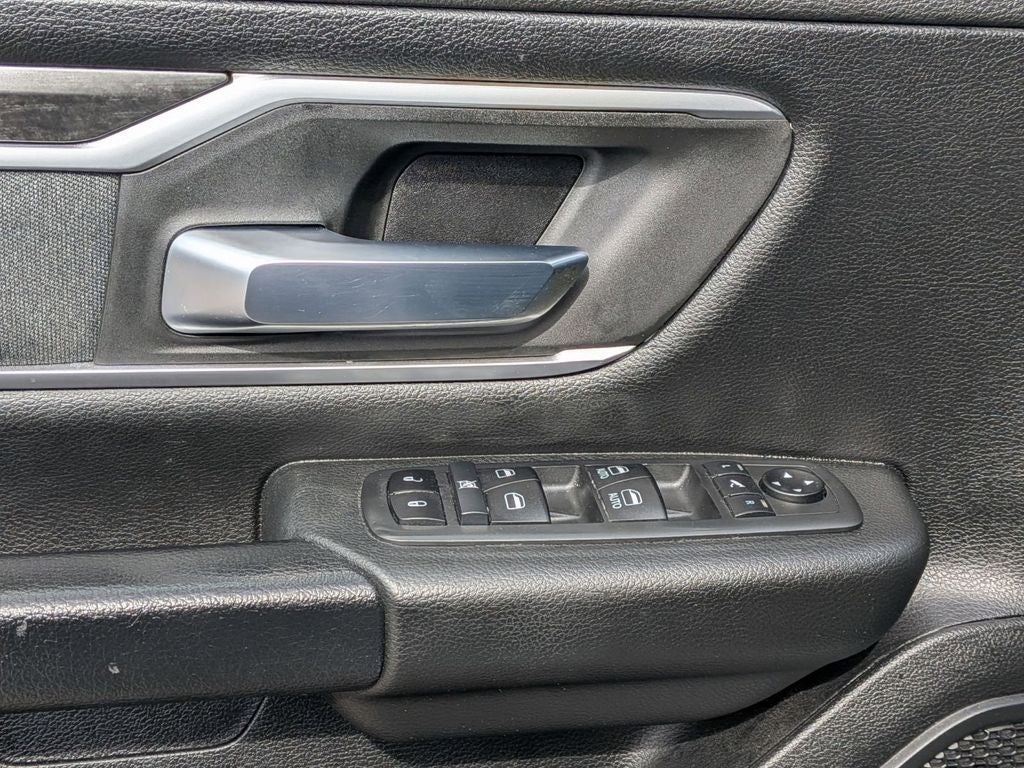 2021 RAM 1500 Big Horn Crew Cab 4x4 5'7' Box