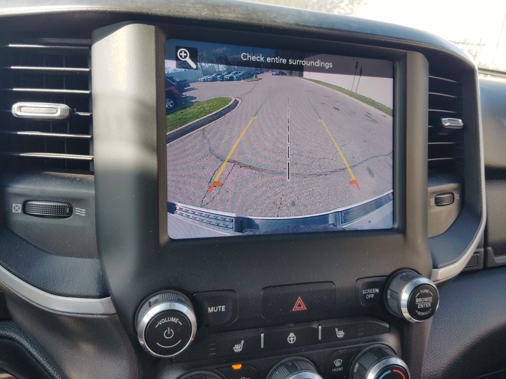 2021 RAM 1500 Big Horn Crew Cab 4x4 5'7' Box