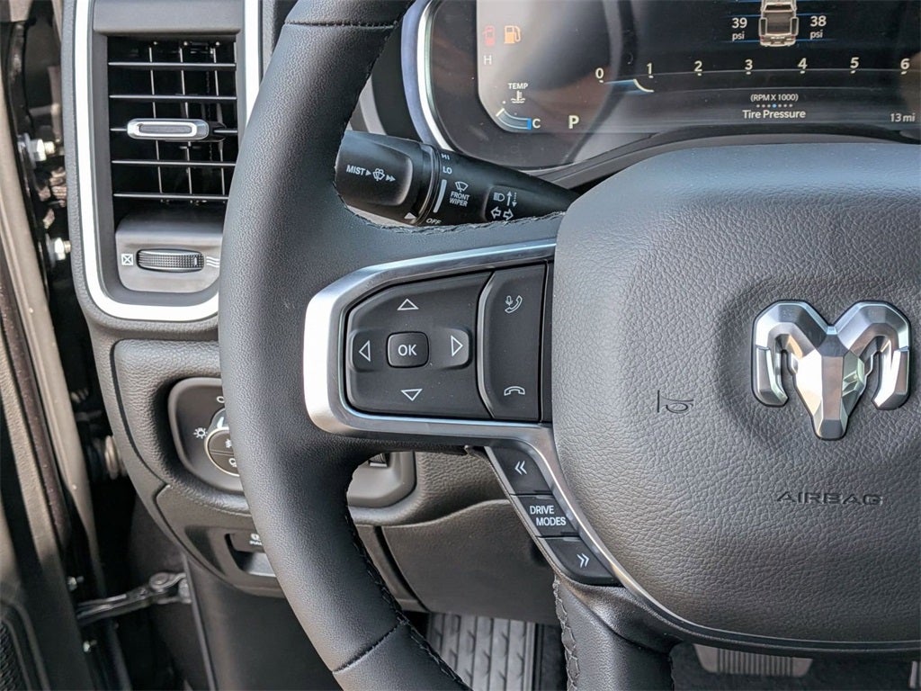 2025 RAM Ram 1500 RAM 1500 BIG HORN CREW CAB 4X4 5'7' BOX