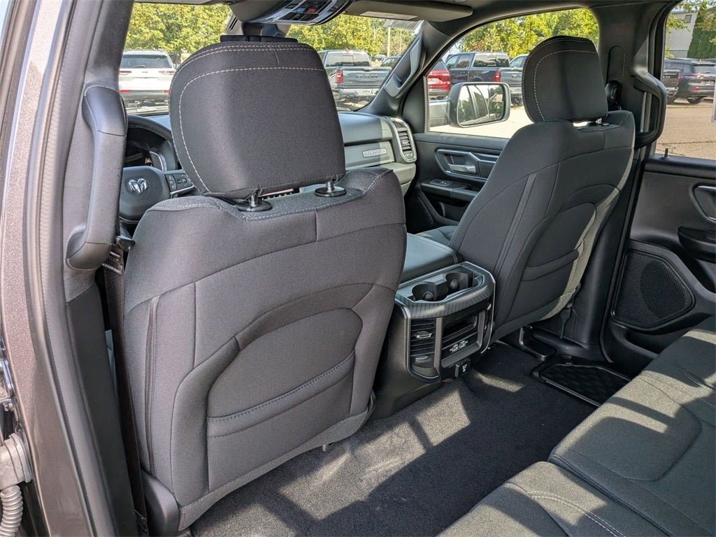 2025 RAM Ram 1500 RAM 1500 BIG HORN CREW CAB 4X4 5'7' BOX